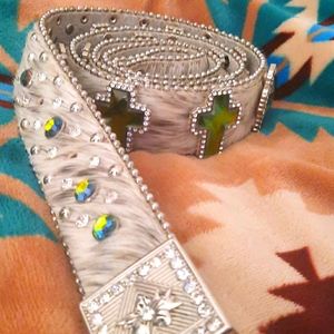 Blingy cowhide belt